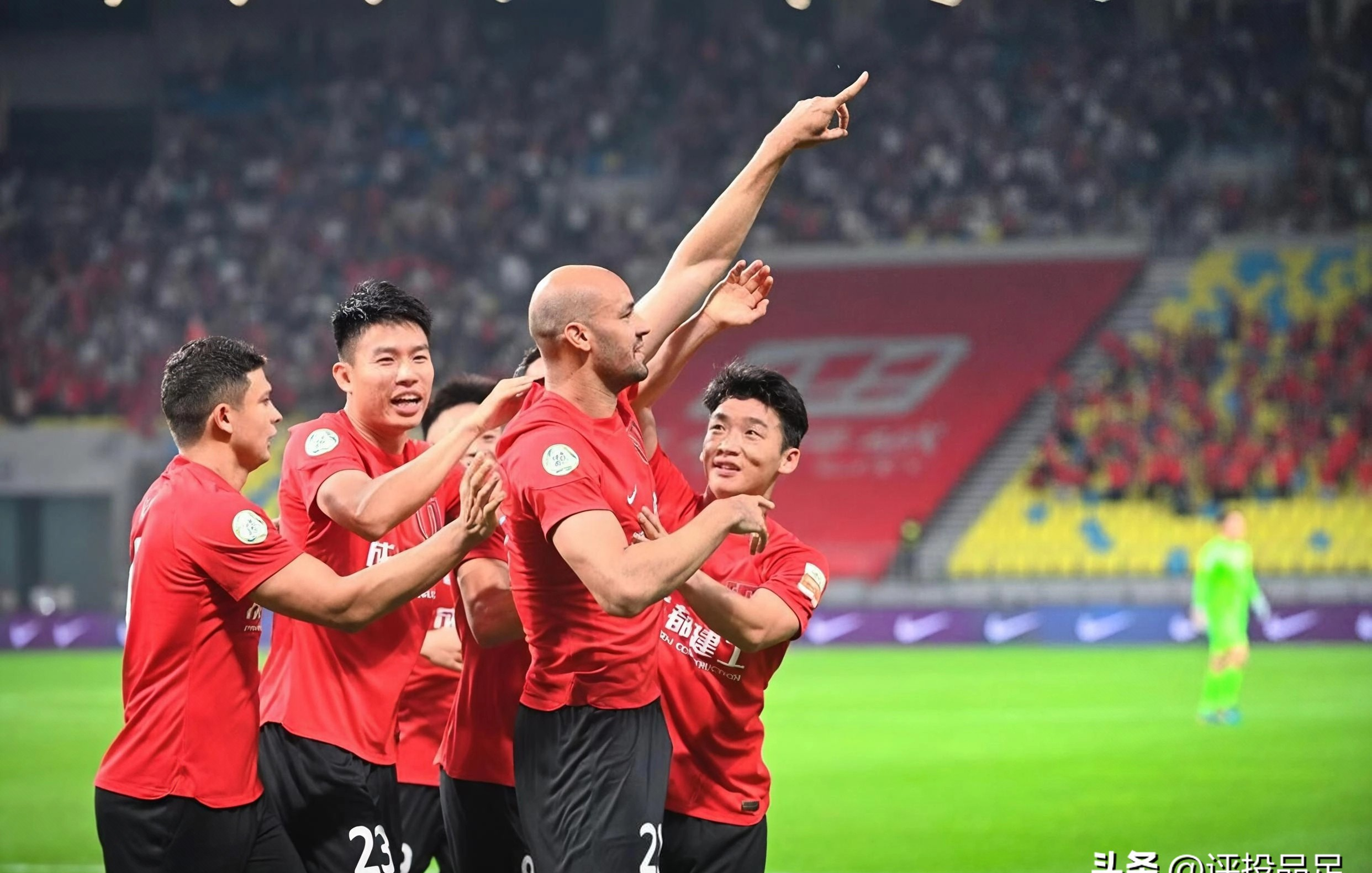 亚博-今晨体能课后；成都蓉城回应争议备战葡超；赛场秩序良好；医务组通报恢复的简单介绍